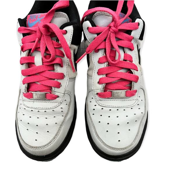 NIKE AIR FORCE 1 Flamingo. Size 6Y - Picture 2 of 8
